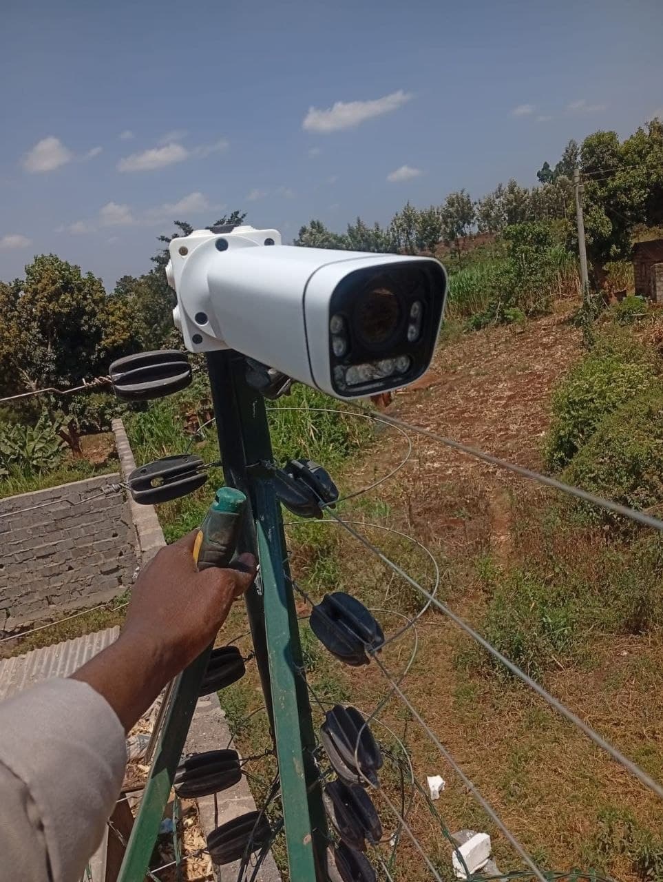 Dahua PICOO DUAL — AI pan & tilt, Wi-Fi 6, IP66